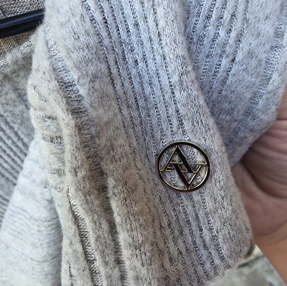 Adrienne Vittadini Heather Gray Knit Sweater - Picture 7 of 9